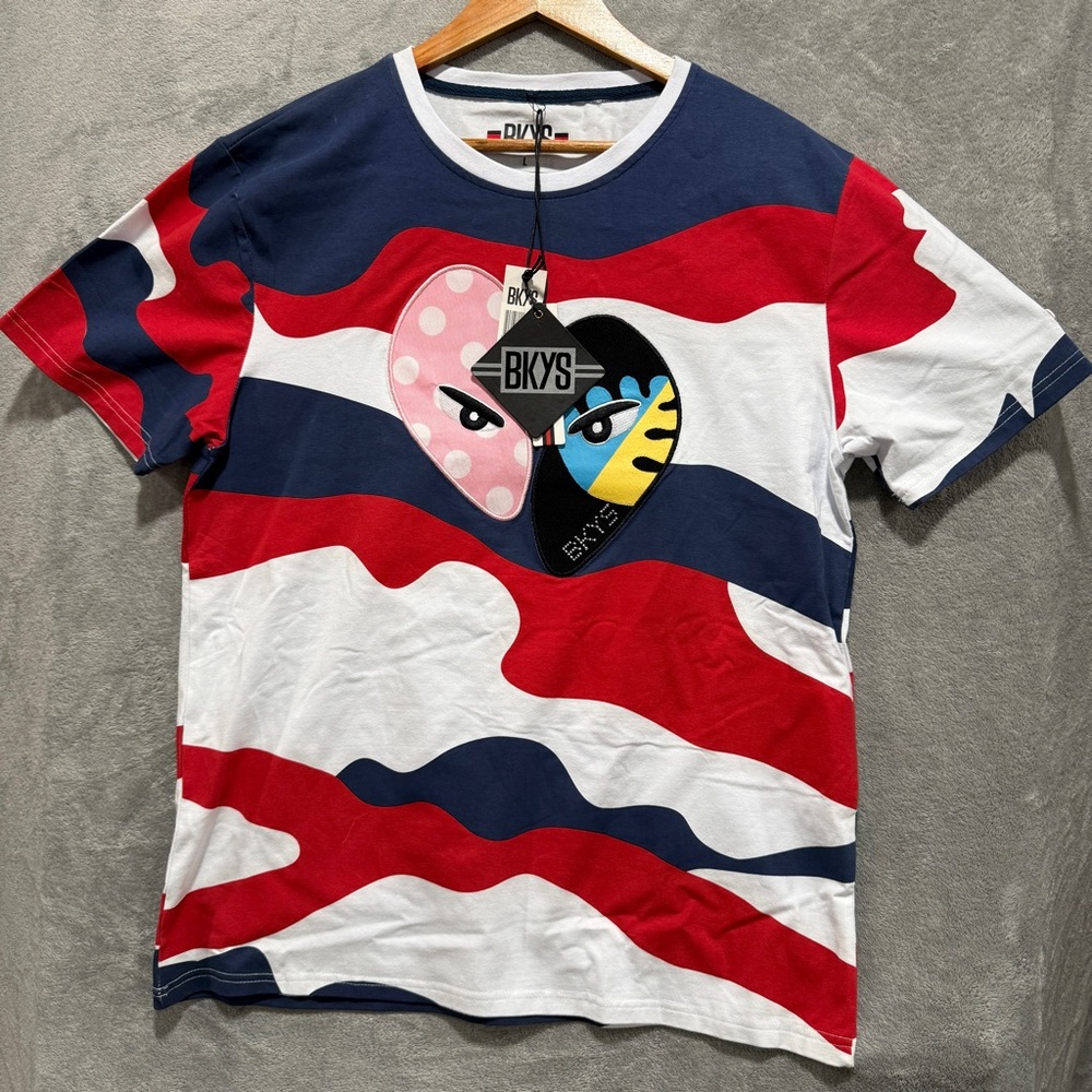 BKYS Graphic Heart Face Tee men’s size Large - Red Navy White